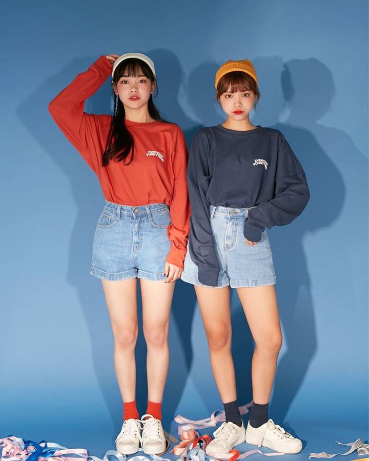 袜子上新,袜靴裙装解锁超能打的时髦组合