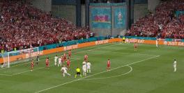 丹麦背水一战俄罗斯力争赢球出线,疯狂欧洲杯比分