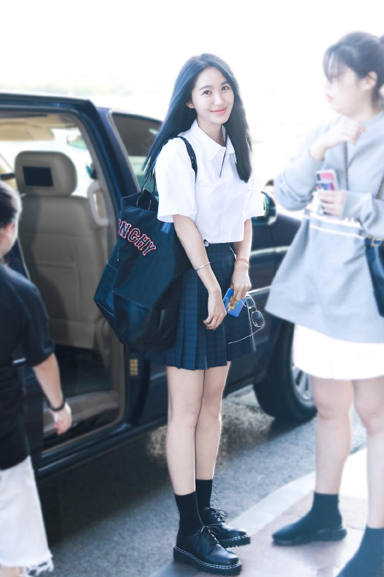 女星学院风,女星Lisa大秀