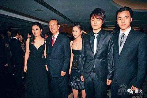 陈婉珍为什么变三太太,陈婉珍从护工到赌王三太太