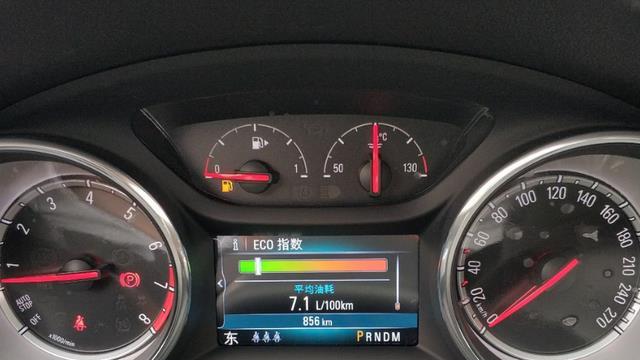 君威1.5t和君越2.0t油耗相差大吗,14款君威1.6t与2.0自吸油耗对比