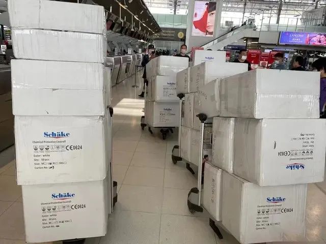 记住这50张面孔，不仅仅因为感动……