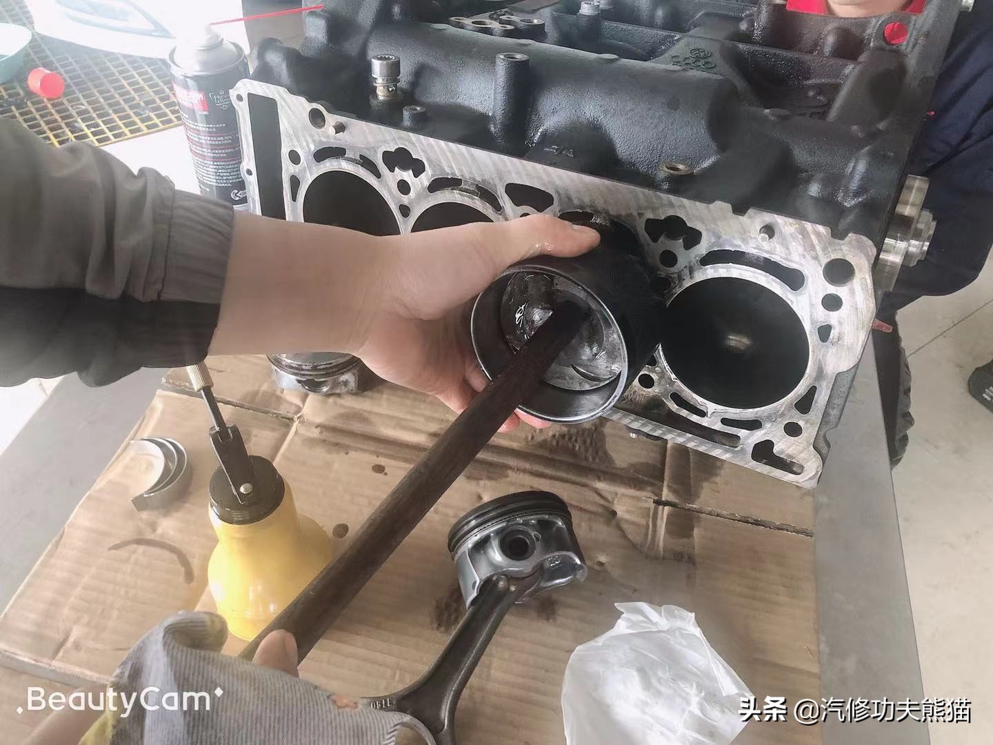 2013款奥迪a4l烧机油怎么解决,奥迪a4l突然全车无电是什么原因