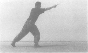 警用防暴棍和匕首警拳,警用防暴橡胶棍杀伤力