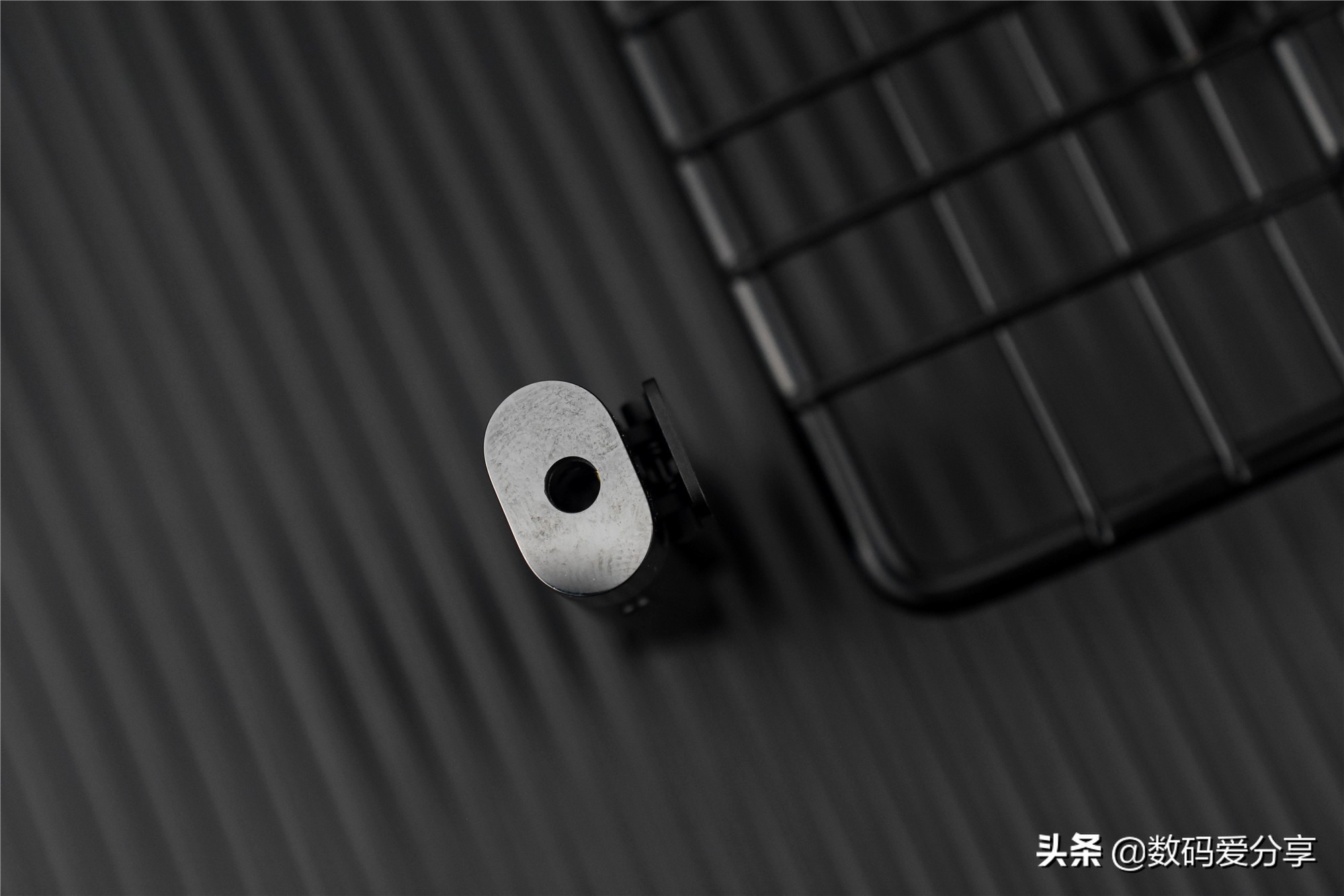 小米头戴式蓝牙耳机测评299元,999元小米耳机