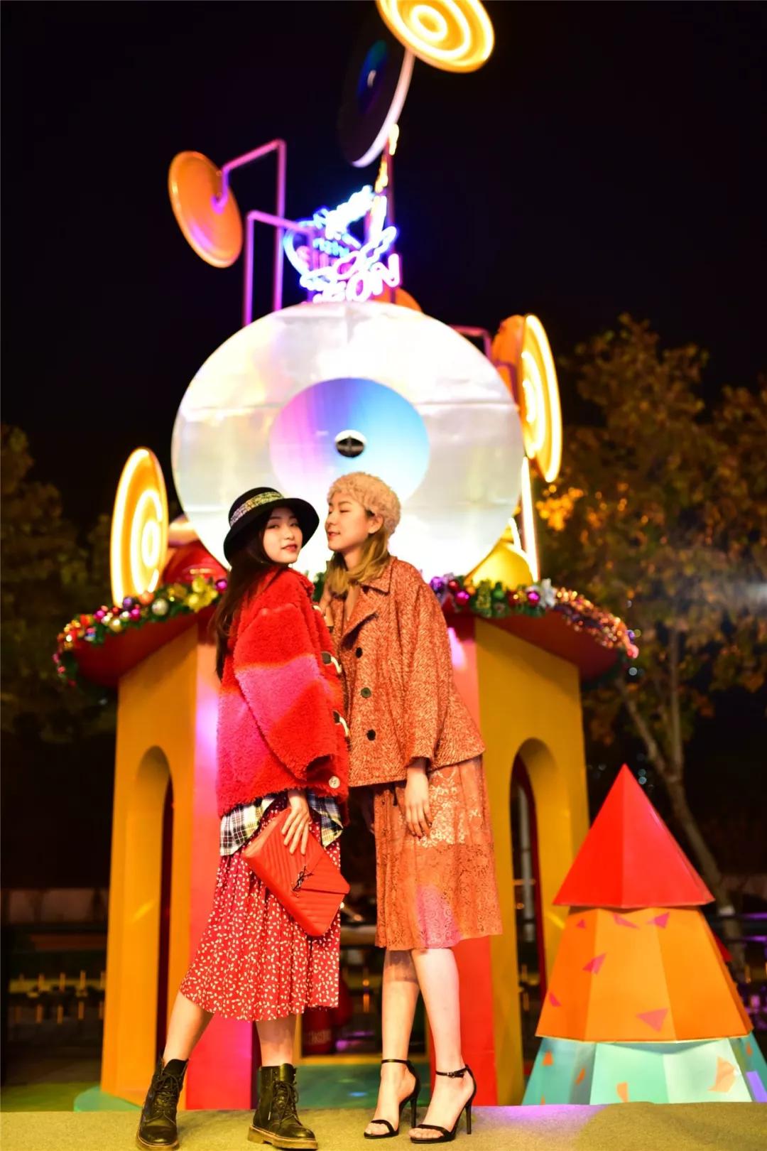 值得打卡的圣诞树,超炫的圣诞树打卡地