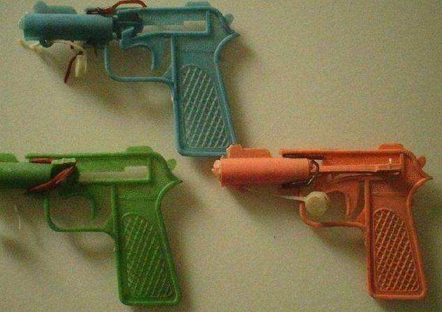 李嘉诚创业经历的挫折,李嘉诚真实的创业史