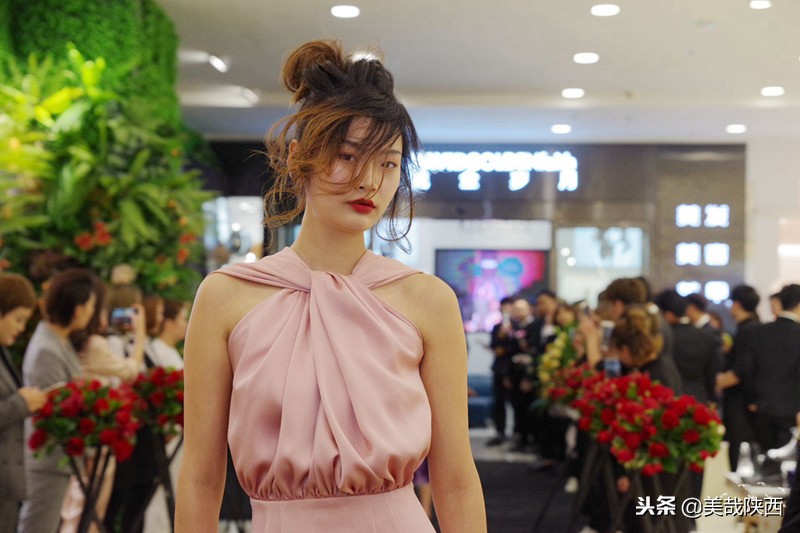 流金岁月赛格旗舰店,流金岁月形象定制店