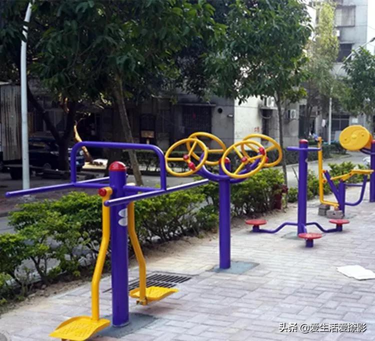 公园里的健身器材怎么正确使用,公园里的健身器材有哪些
