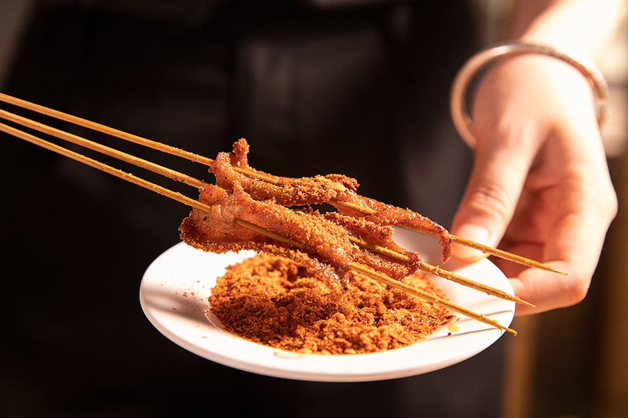 牛华麻辣烫视频,乐山喜绿缘牛华麻辣烫