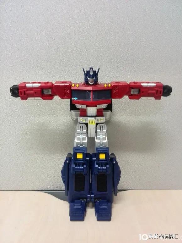 擎天柱电影版ls03玩具,03岁的玩具