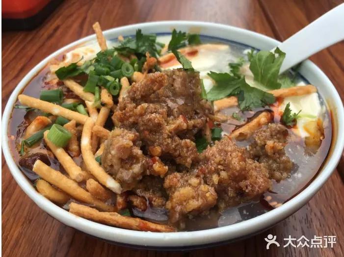 乐山古镇有哪些好吃的 (乐山攻略一日游古镇)