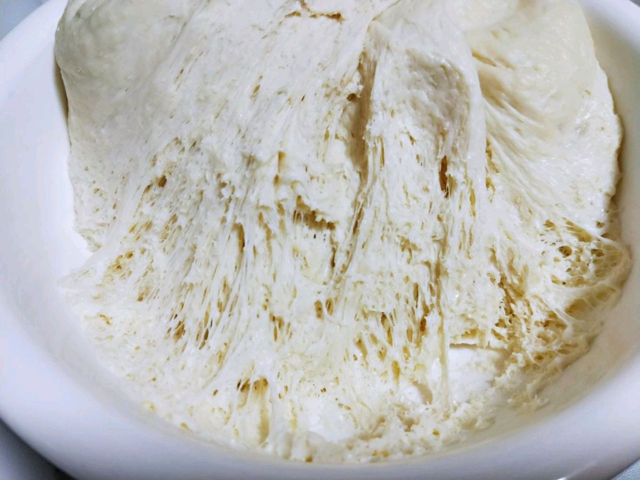 自己在家怎么做披萨简单又好吃,在家也能做披萨制作简单可口美味