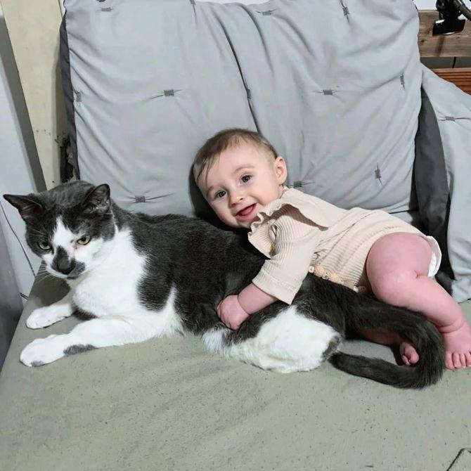 美国女教师难孕后检查出双子宫第二年幸运怀孕成功产女