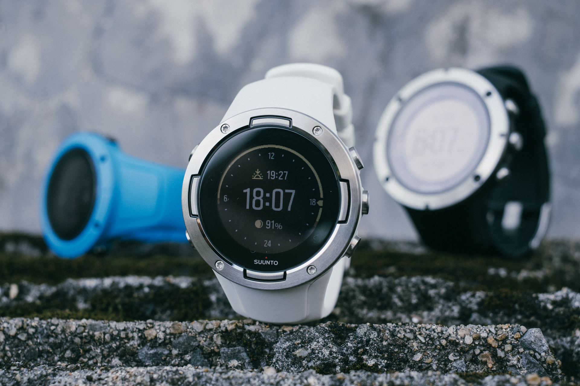 颂拓5黑白限量,颂拓suunto5智能运动手表