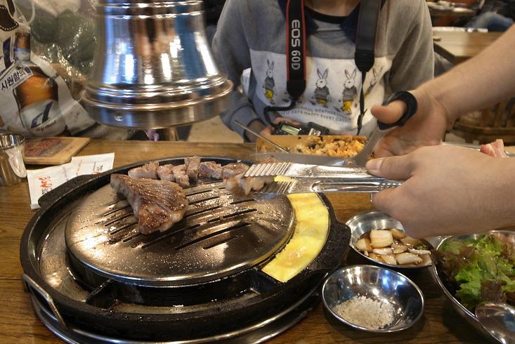 韩国首尔必吃,韩国明洞面膜必买清单