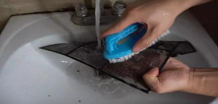 空调过滤网上的活性炭可以清洗不,格力挂机空调清洗过滤网方法步骤