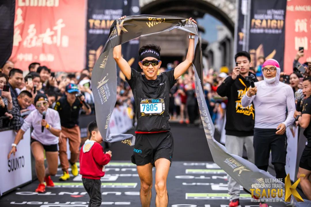 穿什么跑 | 孕妇1英里仅用5分25秒，你可能还跑不过她