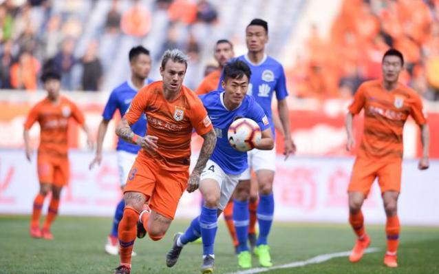 山东鲁能2014足协杯争议判罚,山东鲁能2014足协杯决赛争议判罚