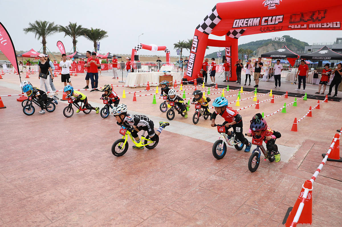 儿童平衡车1-3岁推荐酷骑,酷骑S3儿童平衡车测评