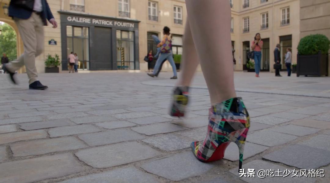 这部把贾玲送上热搜的美剧，让法国人吵翻了天