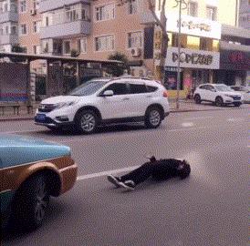 真正的*男猛**擅长挨打