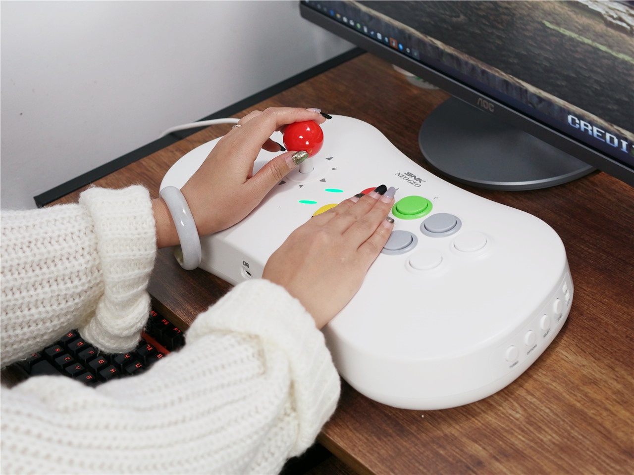 snkneogeo摇杆,snk游戏机neogeo手柄介绍