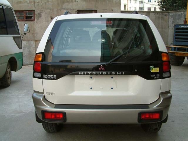 三菱帕杰罗速跑v5,三菱帕杰罗速跑2.4越野车