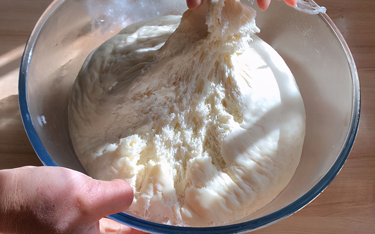 蒸发面肉包子怎么发面,蒸肉包子简单好吃的秘诀和面调馅