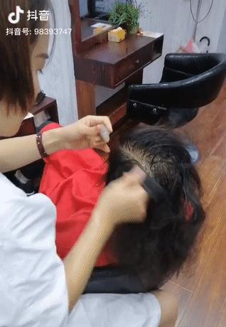 女人秃了一块怎么办,女性其实比男性秃