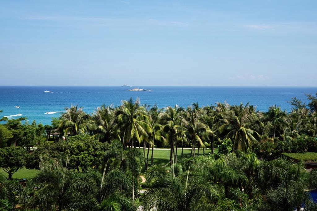 海航启动9月会员日：8折兑换公务舱，免费海南机票，刷送里程