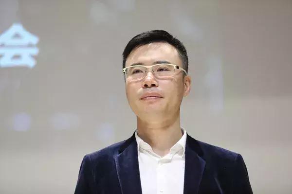 你想试试吗？快播王欣新APP灵鸽问世，据说能带大家一起挣钱