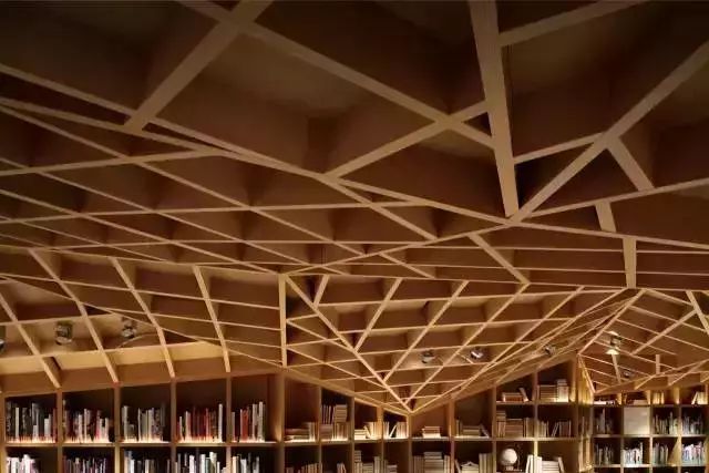 优衣库到路易威登,nike优衣库