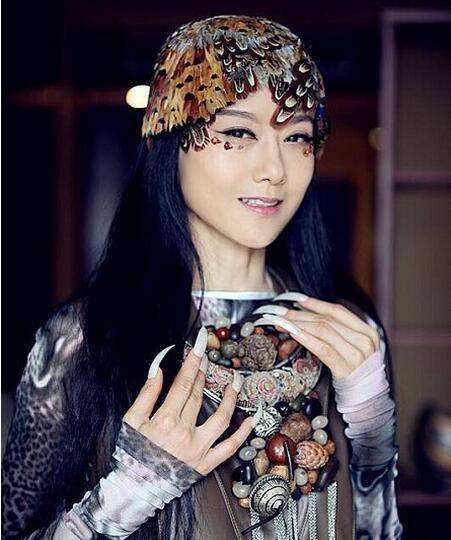 杨丽萍3500万宫殿被封后再营业，最低消费100元每小时惹争议