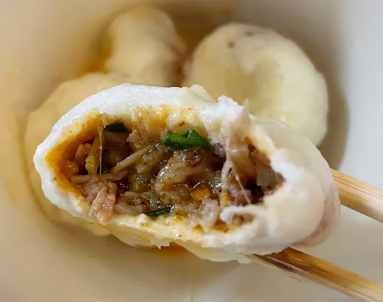 “炒”到50元的包子？比狗不理还不值