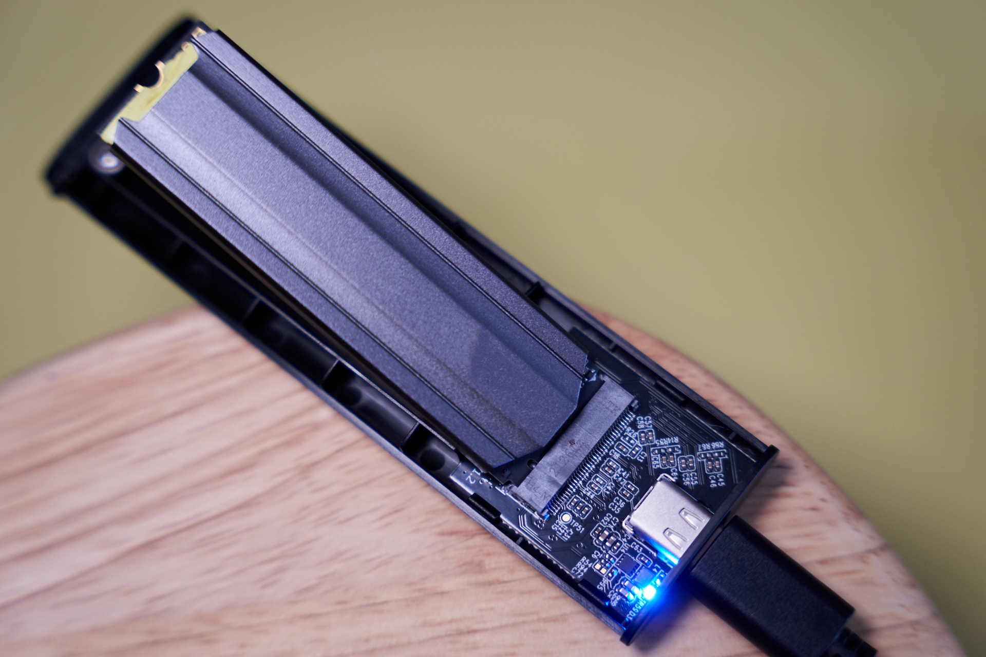 nvmem.2固态硬盘盒做u盘,nvmem.2固态硬盘测试