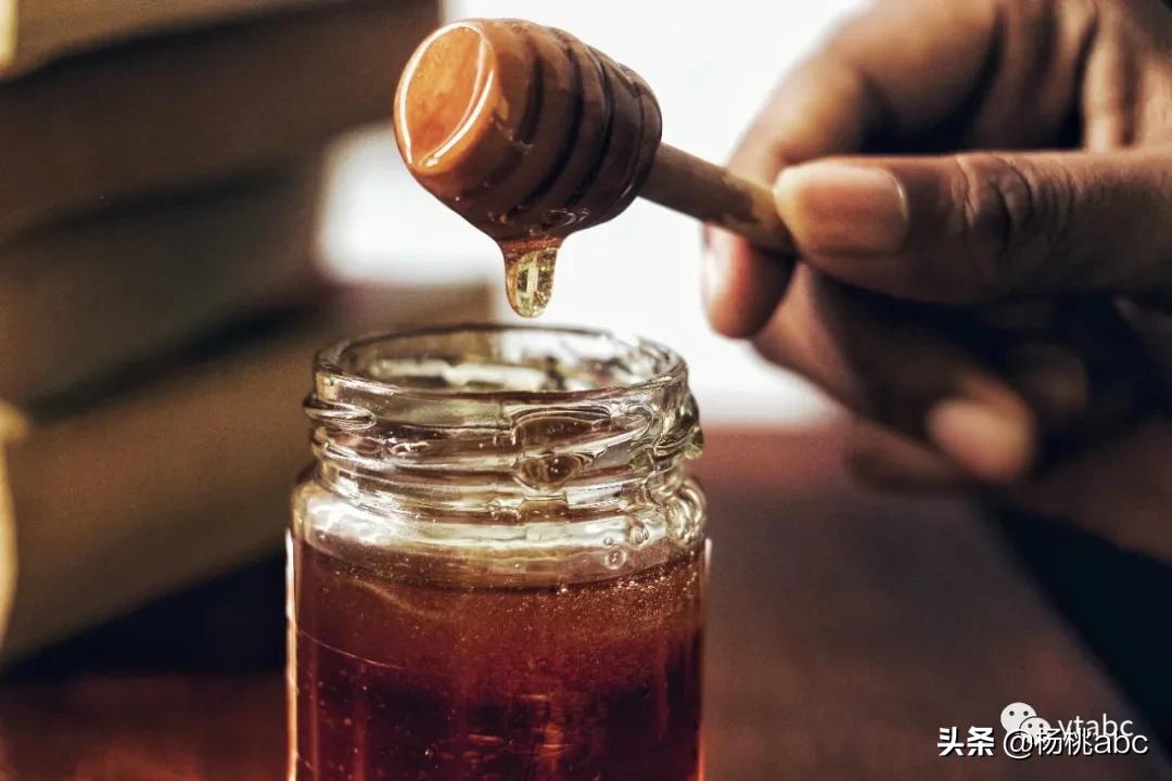 提前警告还不改？这些卖假进口蜂蜜的牌子都被罚款上百万