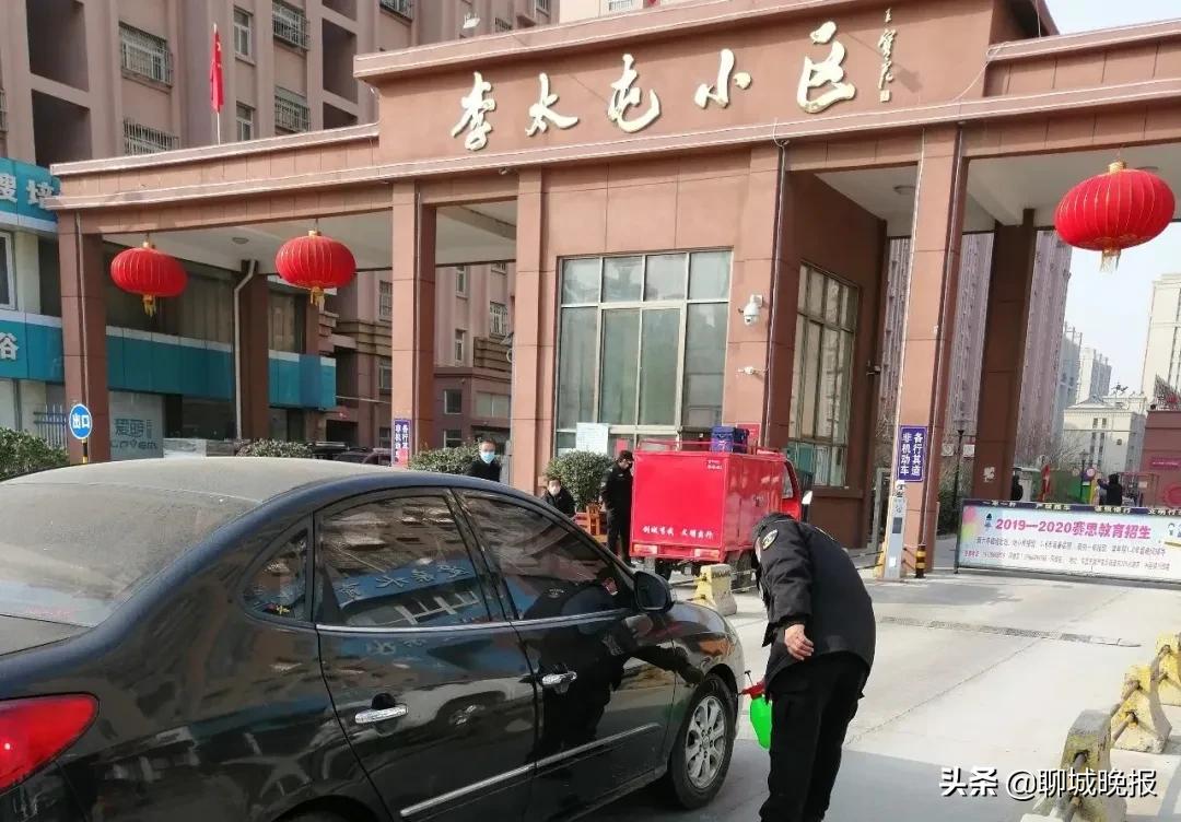 为了小区安全我们一直在行动,为了业主的安全保驾护航