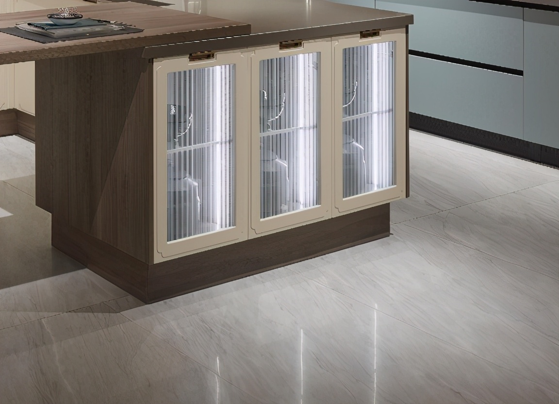 打柜子门板选择,墙壁柜用什么门板好