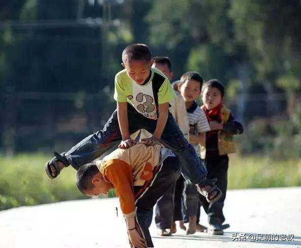 80年代的童年游戏回忆的视频,童年玩过的那些经典游戏