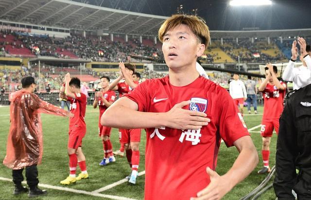 国足捐款1亿,国足队员捐款青训