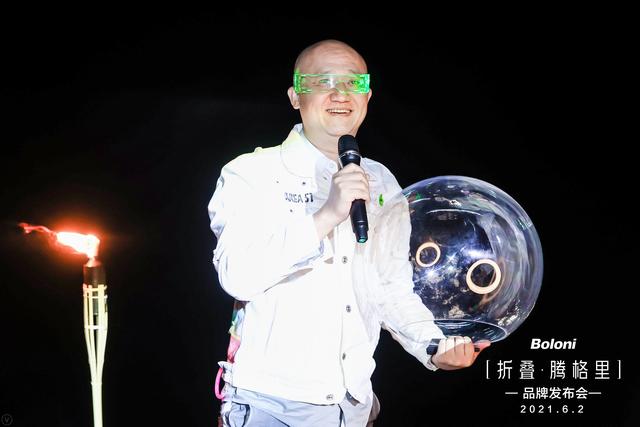 腾格里沙漠晚会视频,腾格里沙漠现场报道