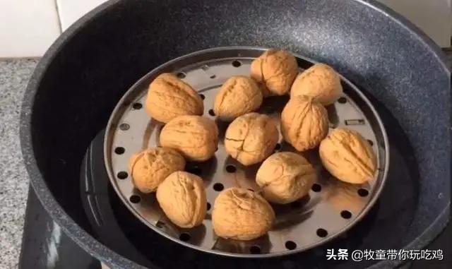 核桃好吃壳难剥,夹心核桃太难剥怎么办