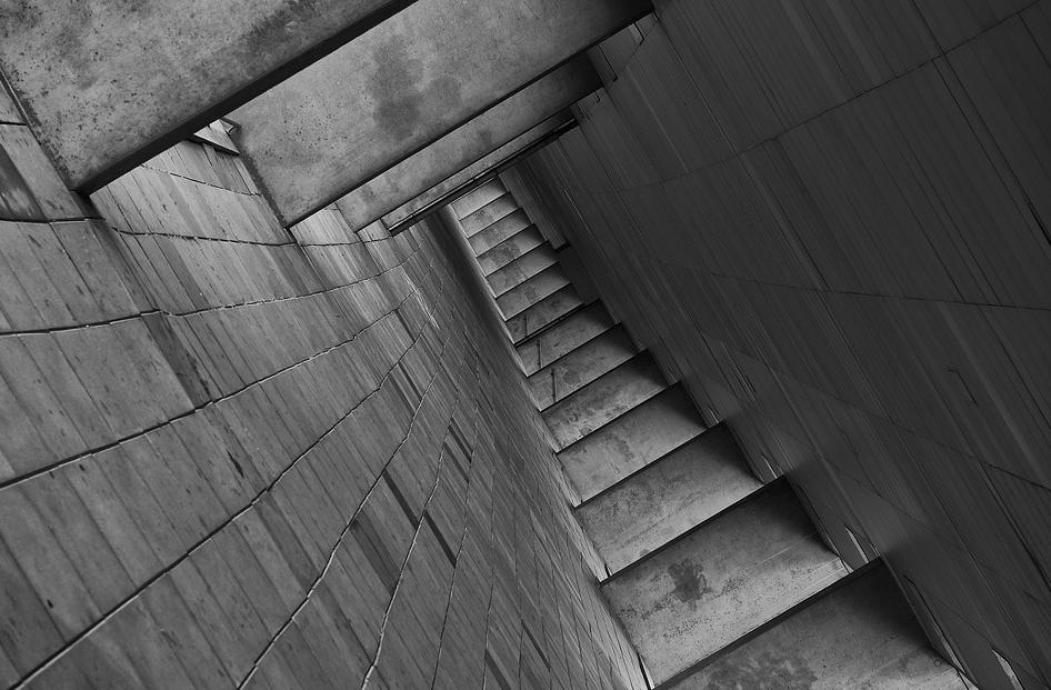 饮鸩止渴终究自食其果,趣头条首日暴涨的商业逻辑在哪里