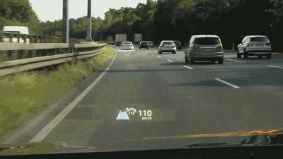 车载导航怎么用抬头显示器,汽车抬头显示器能显示导航路线吗