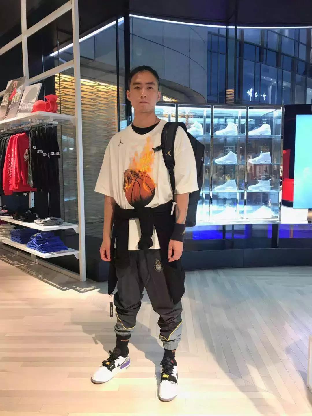 你还记得你是因为什么而爱上球鞋的吗？