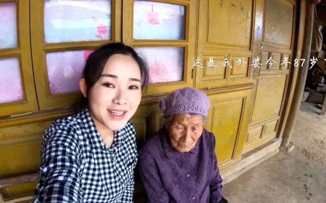 “阿盆姐”让世界迷上了云南，来认识一下这位90后云南妹子的生活