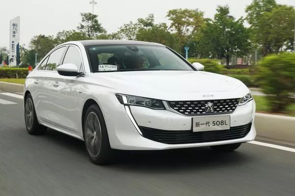 标致508l什么时候降4万 (标致508l为啥月销不足千台)