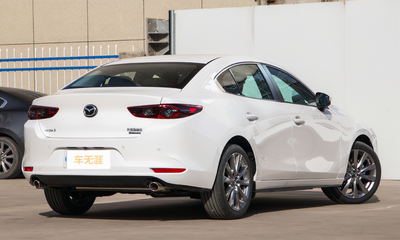 颜值即正义3000元左右,8.99万入手马自达3昂克赛拉值得吗