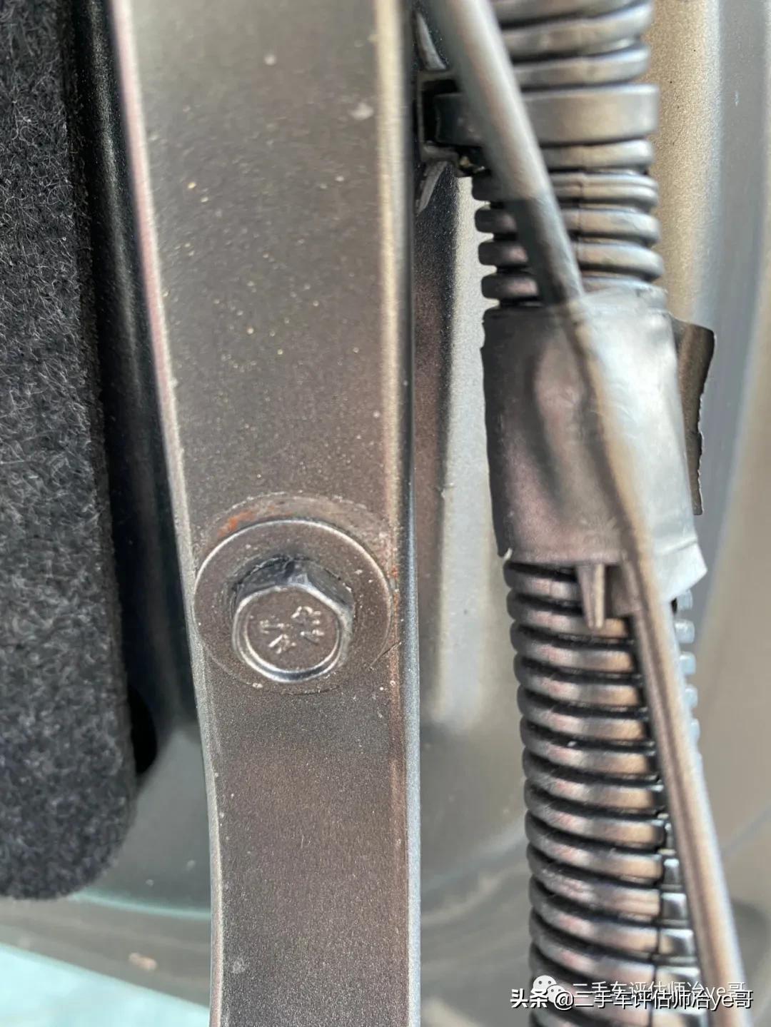 日产阳光老款碰撞测试,2016年日产阳光碰撞测试